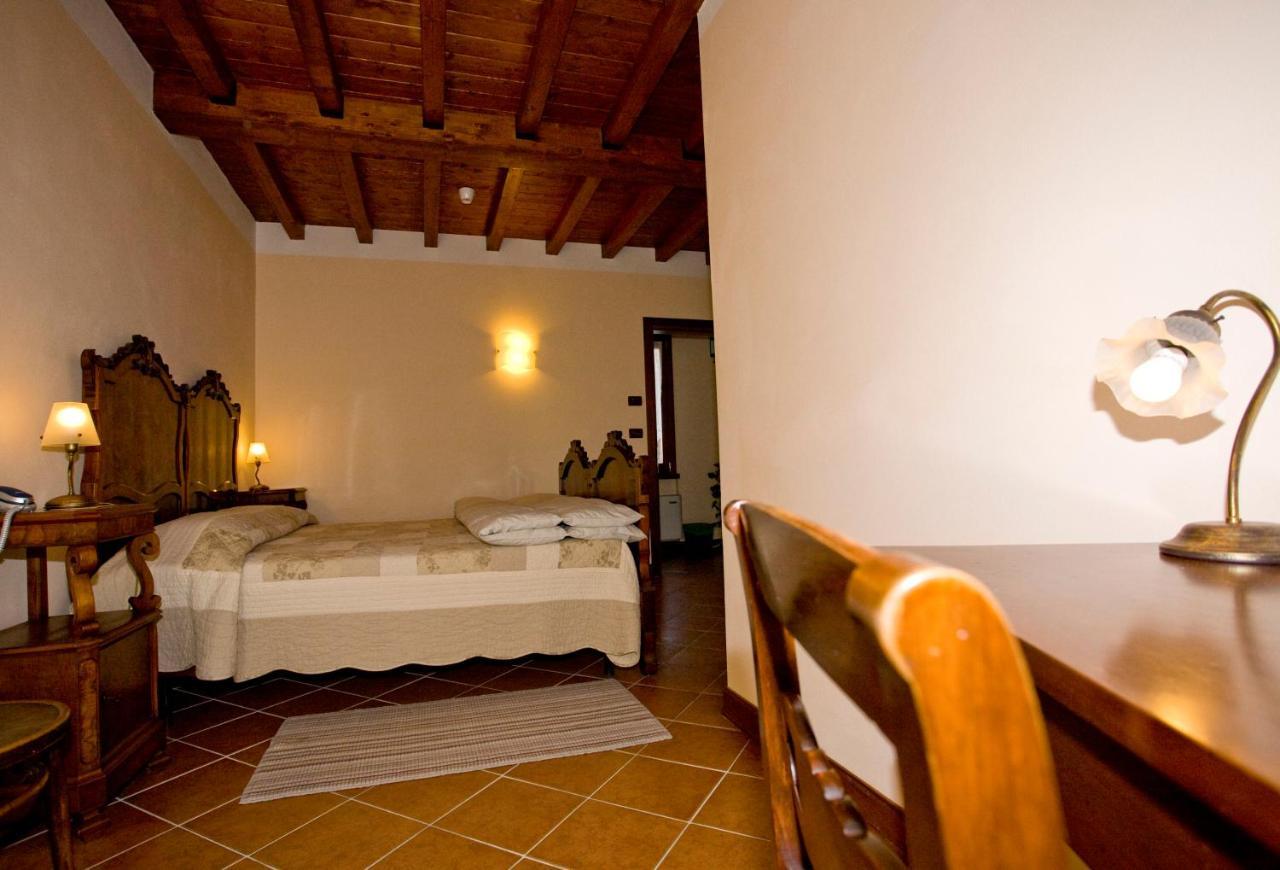 Carrobbio Bed&Breakfast Guest House Cremona Bagian luar foto